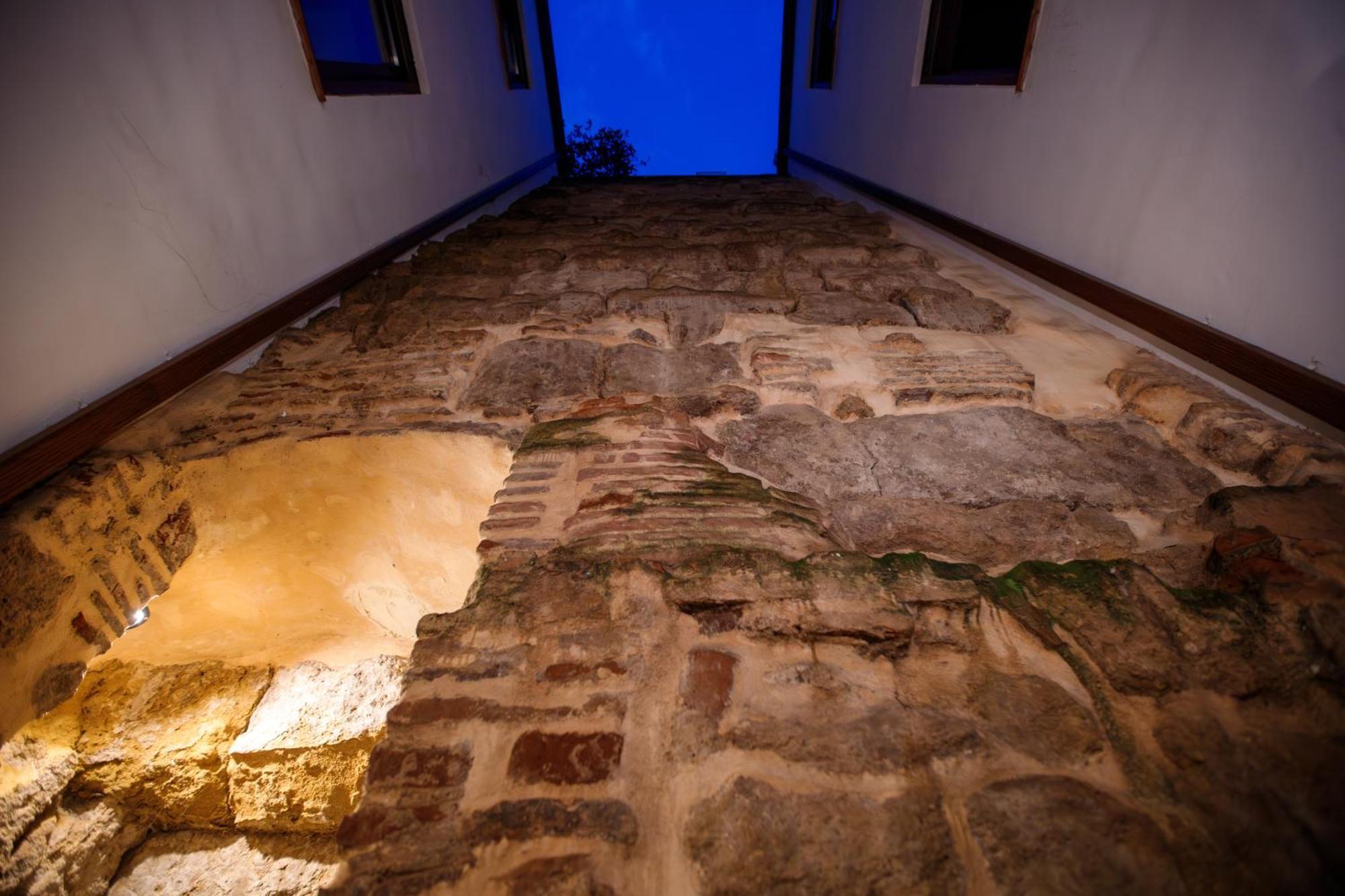 Apartamento Patio Muralla Romana ¡se Parte De La Historia! Córdoba