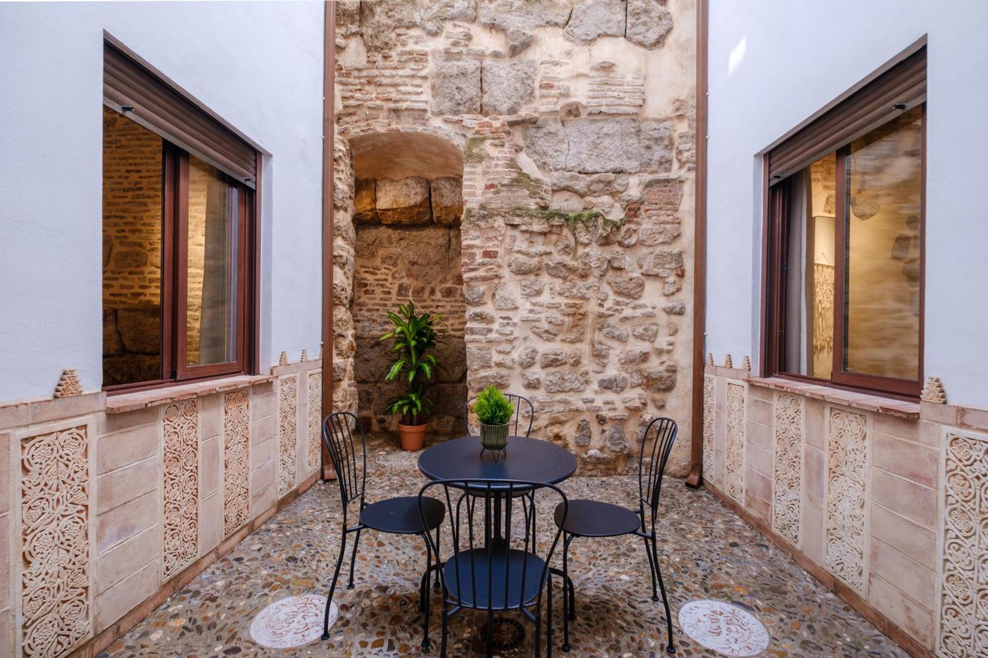 Patio Muralla Romana ¡se Parte De La Historia! *